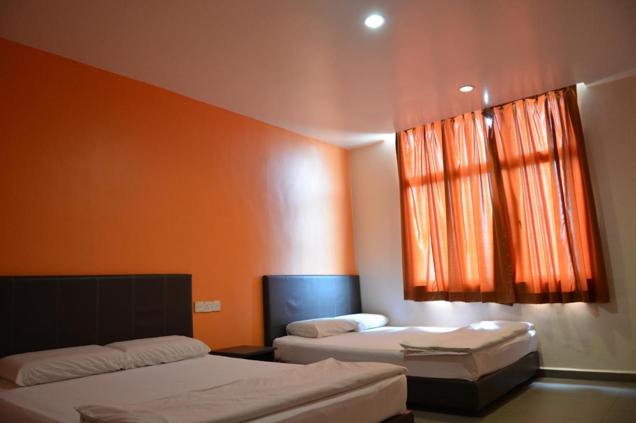 Gf Wonderful Hotel Pontian Kecil Kültér fotó